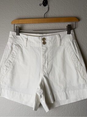 A New Day White Women’s Shorts Size 2